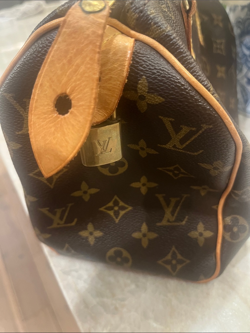 Louis Vuitton Speedy 25 Monogram - Picture 6 of 10